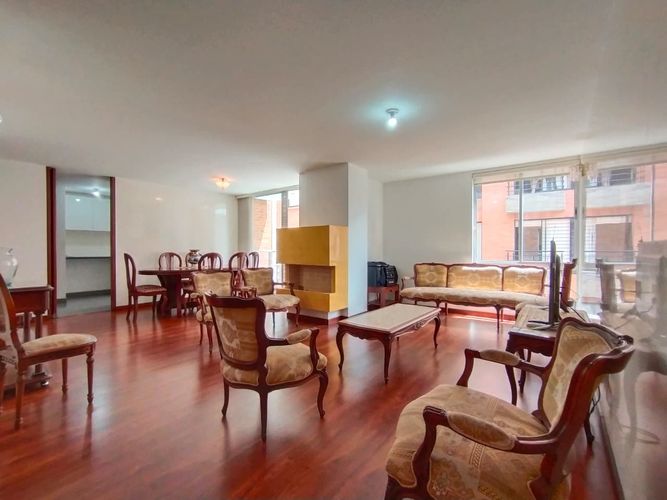 Apartamento de 2 alcobas en venta en Santa Barbara Occidental, Bogotá, 115 m² · foto 8 de 24