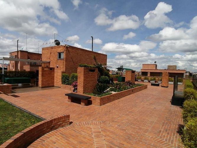 Apartamento de 2 alcobas en venta en Santa Barbara Occidental, Bogotá, 115 m² · foto 22 de 24