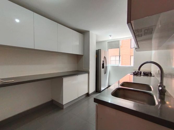 Apartamento de 2 alcobas en venta en Santa Barbara Occidental, Bogotá, 115 m² · foto 24 de 24