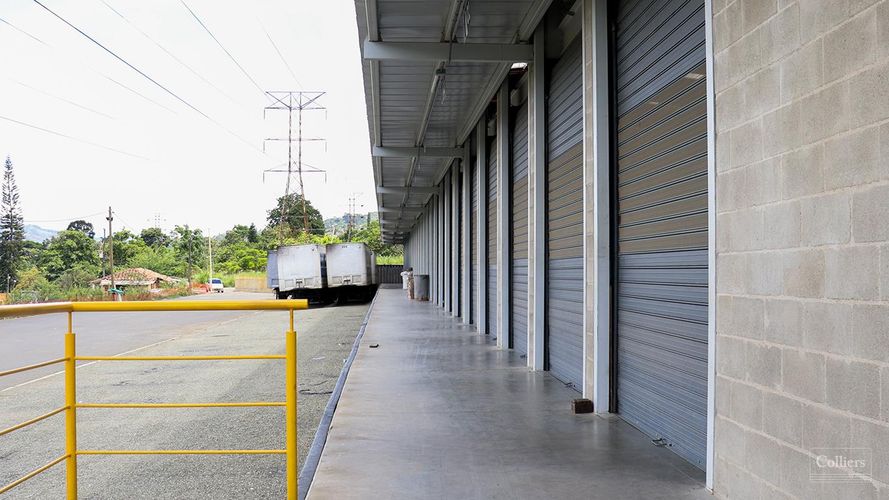 Bodega en arriendo en Copacabana · foto 6 de 10