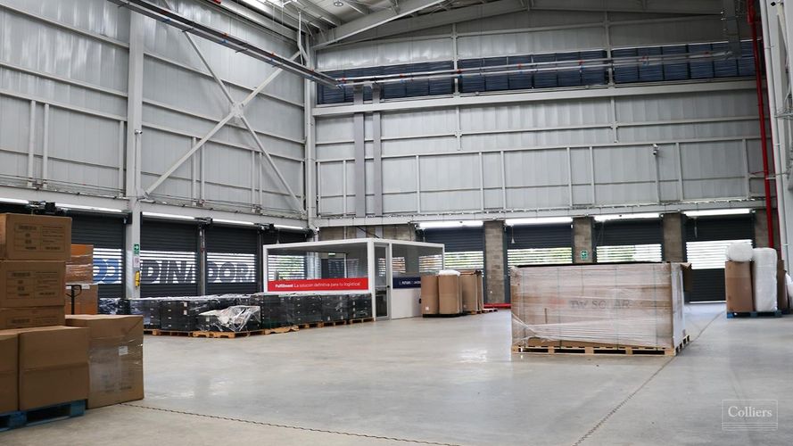 Bodega en arriendo en Copacabana · foto 7 de 10