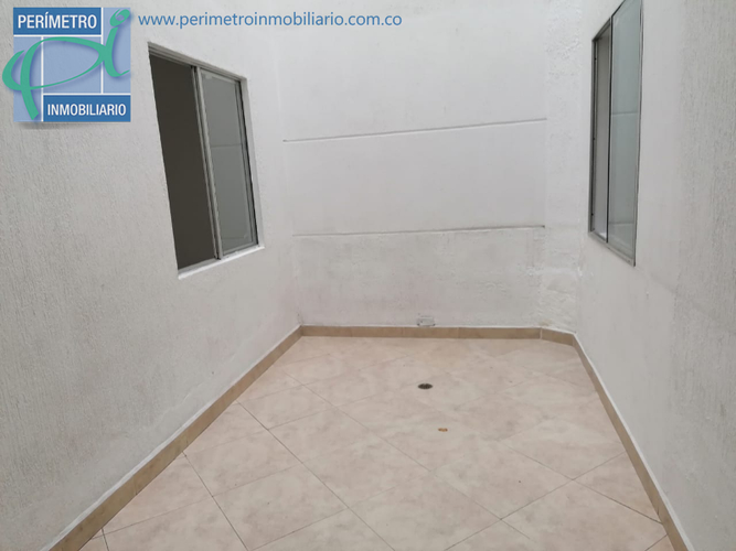 Casa de 5 alcobas en venta en Santa Mónica, Medellín, 168 m² · foto 9 de 12