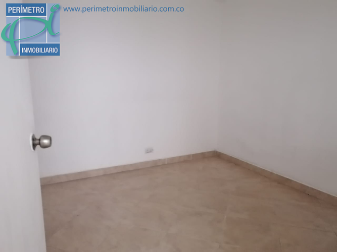 Casa de 5 alcobas en venta en Santa Mónica, Medellín, 168 m² · foto 11 de 12