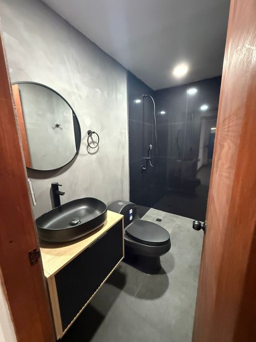 Bodega en arriendo en Perpetuo Socorro, Medellín, 65 m² · foto 2 de 4