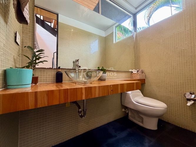 Casa de 4 alcobas en venta en Zuñiga, Envigado, 345 m² · foto 8 de 23