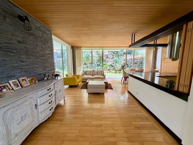 Casa de 4 alcobas en venta en Zuñiga, Envigado, 345 m² · foto 22 de 23