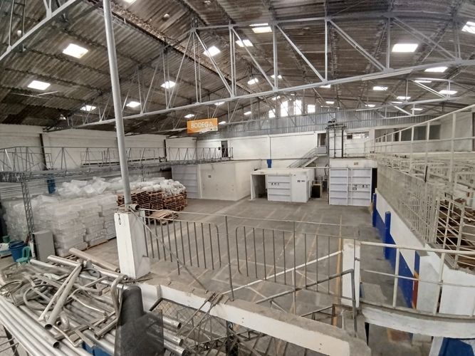 Bodega en arriendo en Santander, Dosquebradas, 1500 m² · foto 2 de 10