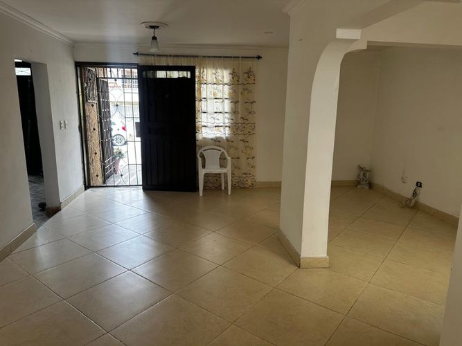 Casa de 3 alcobas en venta en San Javier No.2, Medellín, 126 m² · foto 8 de 21