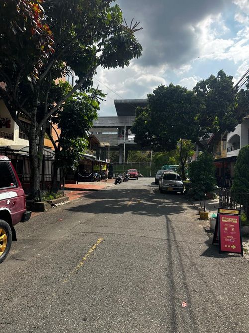 Casa de 3 alcobas en venta en San Javier No.2, Medellín, 126 m² · foto 18 de 21