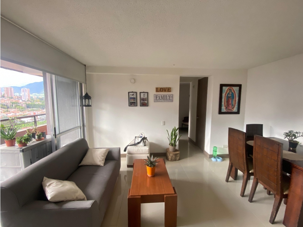 Apartamento en venta en Caqueta, La Estrella · foto 3 de 9