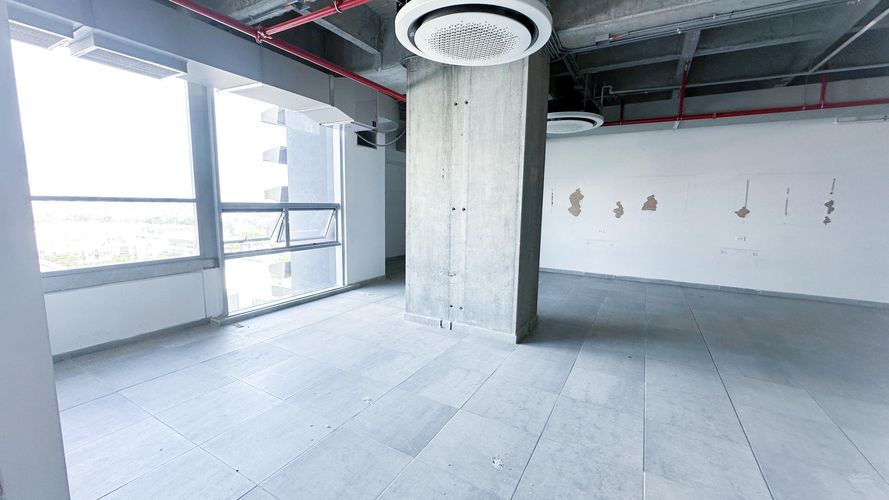 Oficina en arriendo en Las Vegas, Envigado, 1274 m² · foto 9 de 10