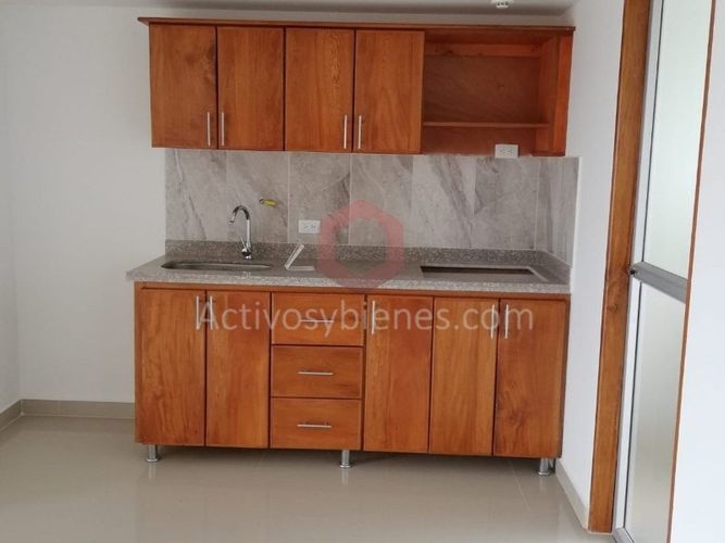 Apartamento de 3 alcobas en venta en San Antonio De Pereira, Rionegro, 81 m² · foto 2 de 16