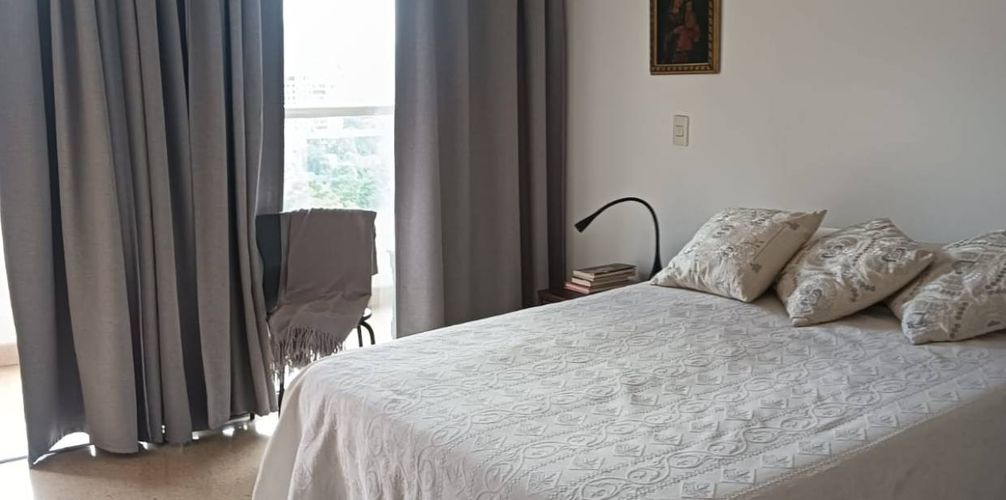 Apartamento de 4 alcobas en arriendo en Altos Del Poblado, Medellín, 134 m² · foto 17 de 24