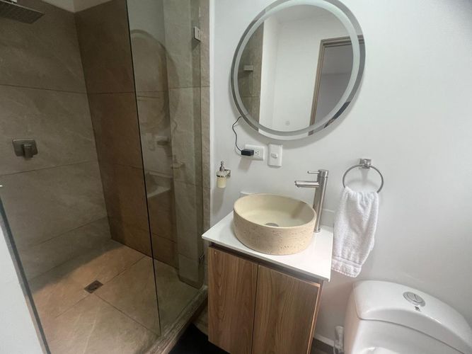 Oficina en arriendo en Loma Benedictinos, Envigado, 700 m² · foto 18 de 20