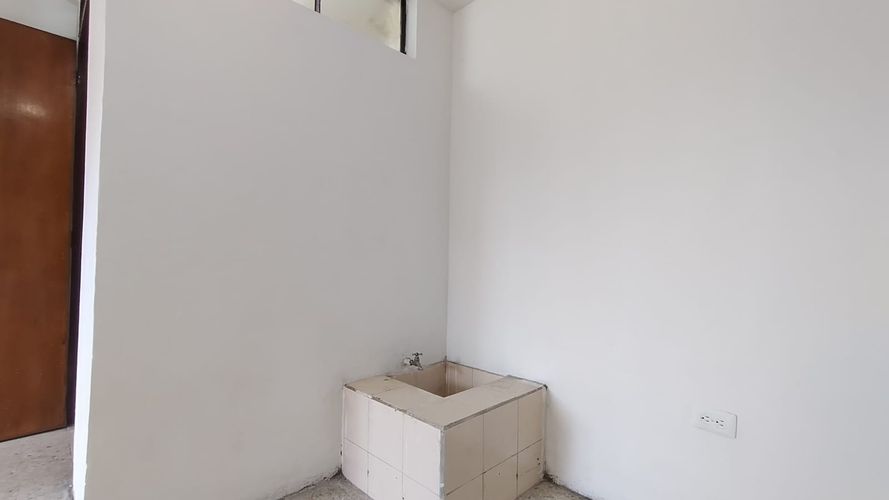 Local en arriendo en El Centro, Manizales, 30 m² · foto 2 de 7
