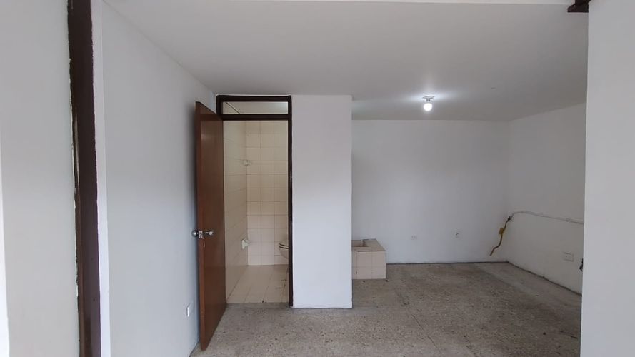 Local en arriendo en El Centro, Manizales, 30 m² · foto 3 de 7