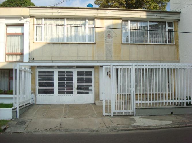 Casa de 4 alcobas en venta en Pasadena, Bogotá, 297 m² · foto 2 de 20