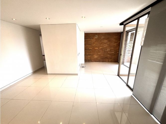 Apartamento de 3 alcobas en arriendo en El Poblado, Medellín, 136 m² · foto 7 de 24