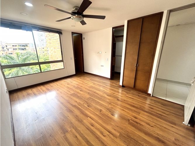 Apartamento de 3 alcobas en arriendo en El Poblado, Medellín, 136 m² · foto 14 de 24