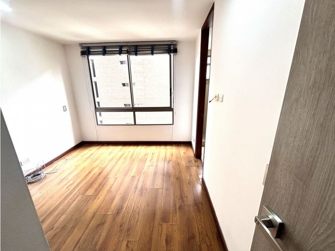 Apartamento de 3 alcobas en arriendo en El Poblado, Medellín, 136 m² · foto 19 de 24