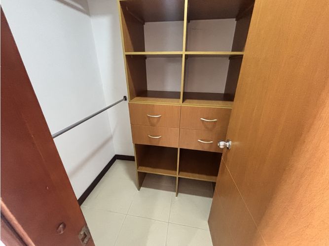Apartamento de 3 alcobas en arriendo en El Poblado, Medellín, 136 m² · foto 20 de 24
