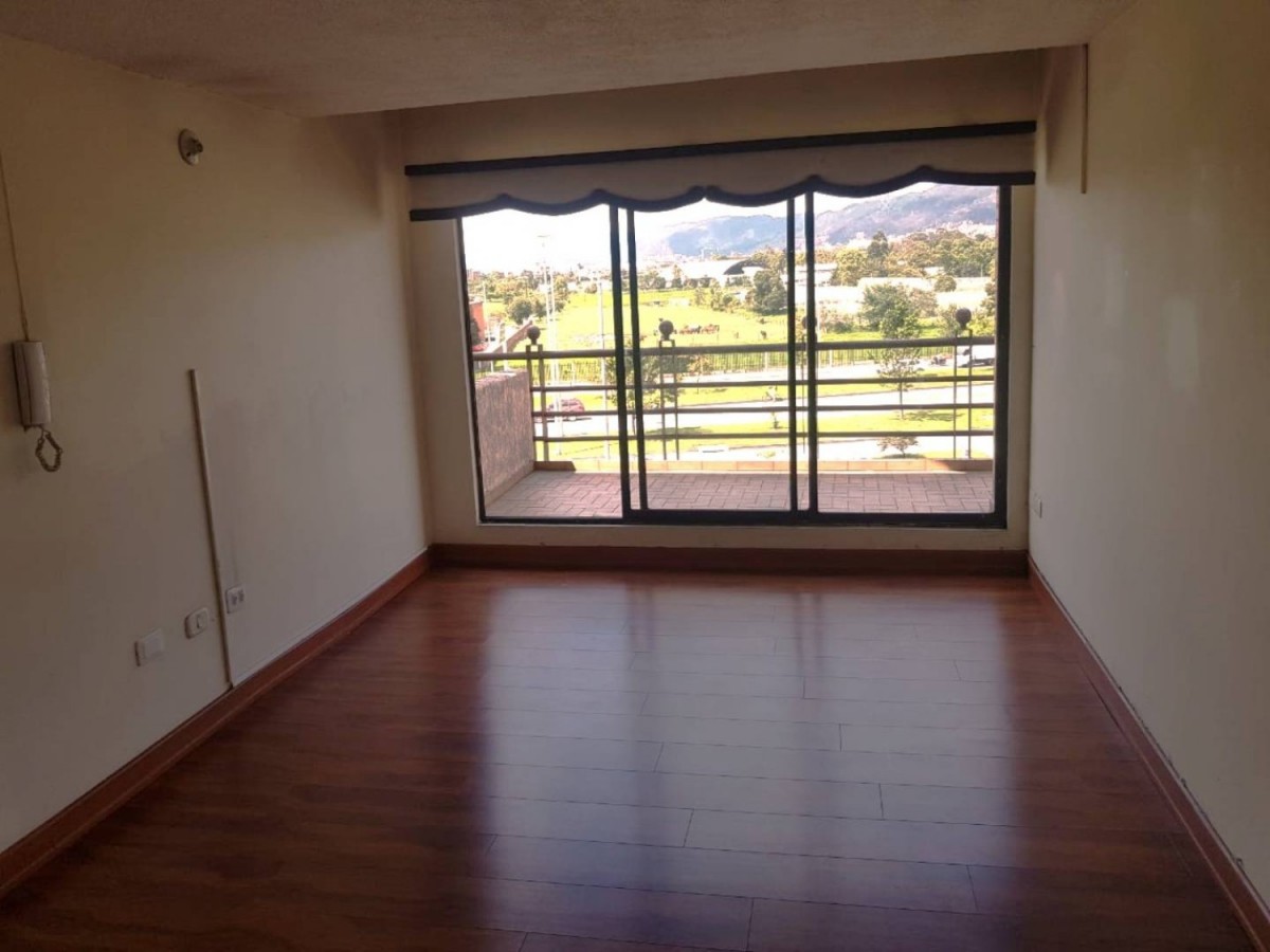 Apartamento en venta en Quinta Paredes, Bogotá · foto 6 de 24