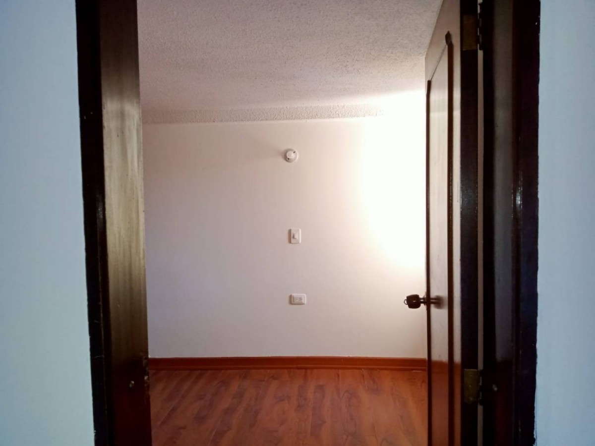 Apartamento en venta en Quinta Paredes, Bogotá · foto 19 de 24