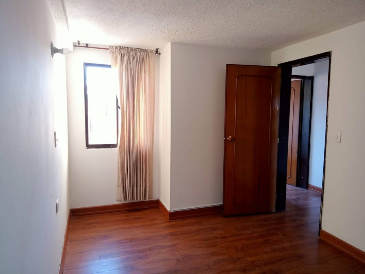 Apartamento en venta en Quinta Paredes, Bogotá · foto 23 de 24