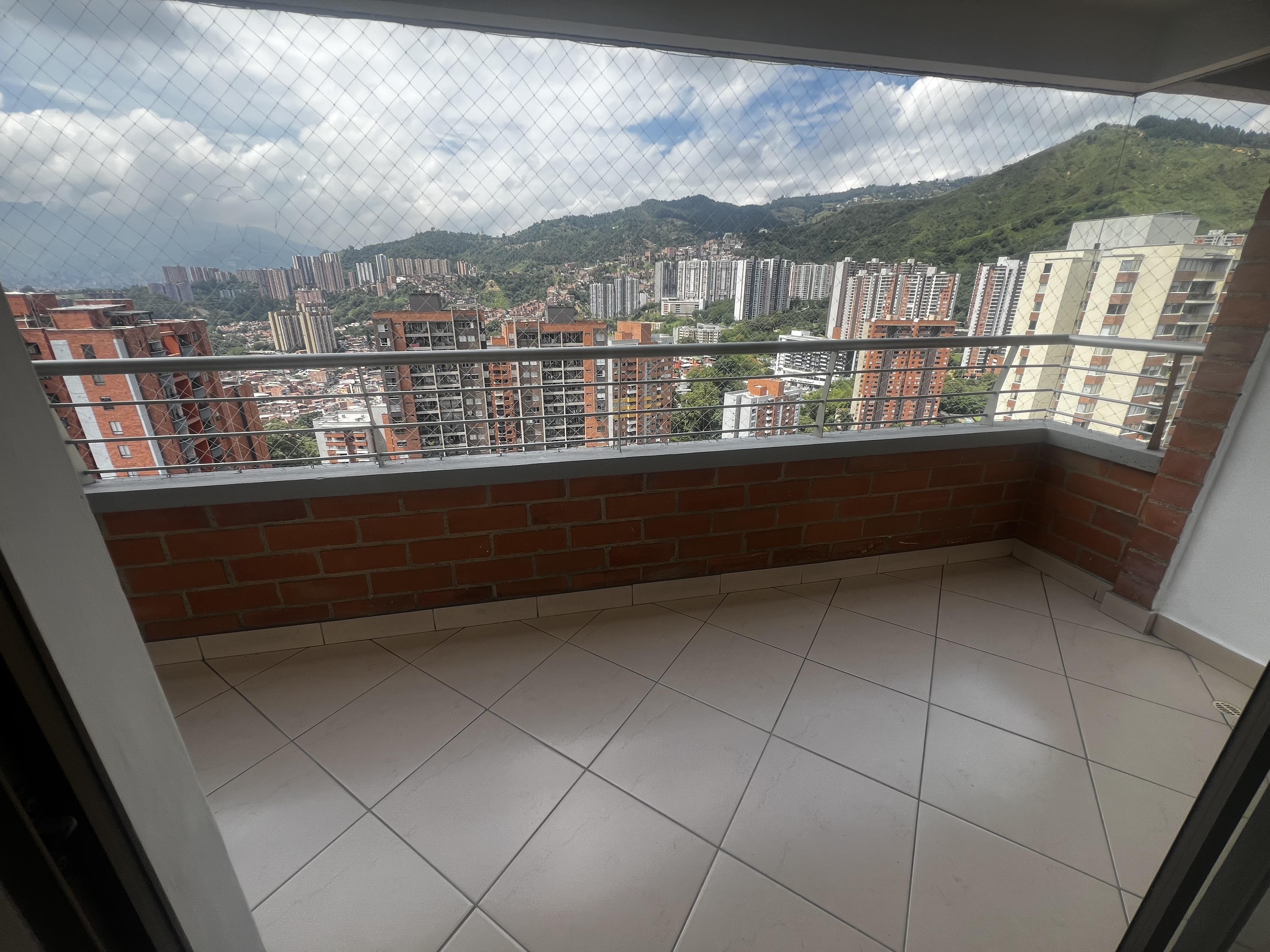 Apartment for sale in Belén, Medellín 2