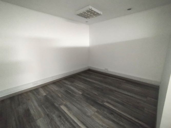 Oficina en arriendo en El Poblado, Medellín, 180 m² · foto 2 de 13