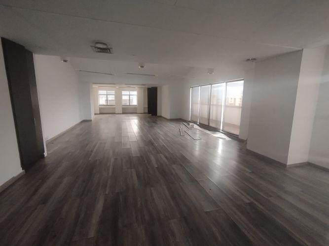 Oficina en arriendo en El Poblado, Medellín, 180 m² · foto 7 de 13