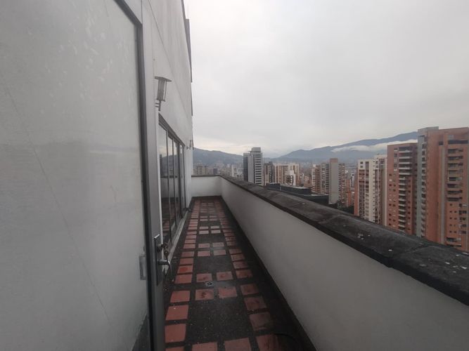 Oficina en arriendo en El Poblado, Medellín, 180 m² · foto 13 de 13