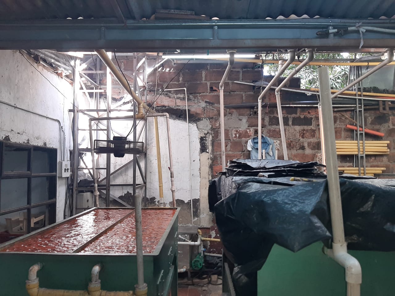 Casa Lote en venta en La america, Medellín 3
