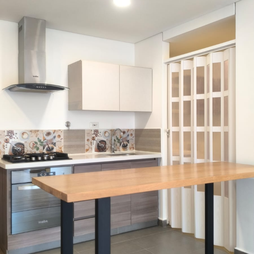 1BR Apartment in El Retiro (74 m²) - 2