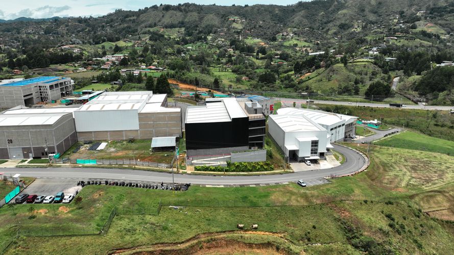 Bodega en venta en La Mosquita, Guarne, 3365 m² · foto 4 de 17