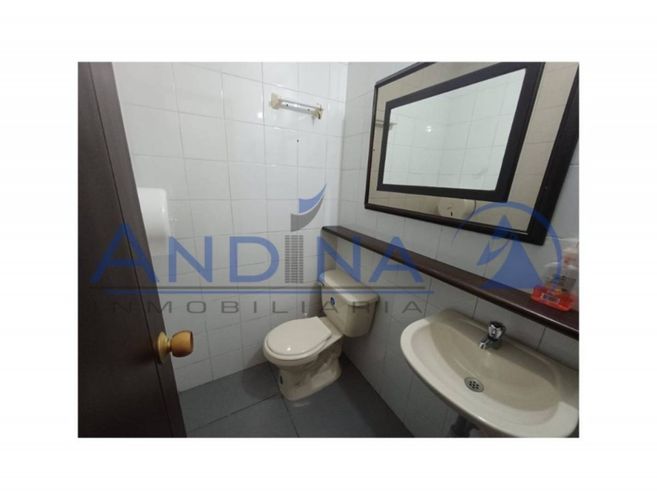 Oficina en arriendo en La Candelaria, Medellín, 140 m² · foto 10 de 17