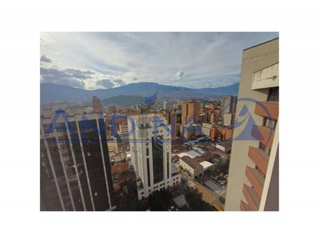 Oficina en arriendo en La Candelaria, Medellín, 140 m² · foto 14 de 17