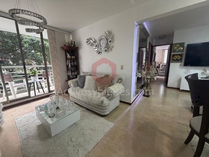 Apartamento de 3 alcobas en arriendo en El Diamante No. 2, Medellín, 96 m² · foto 3 de 24