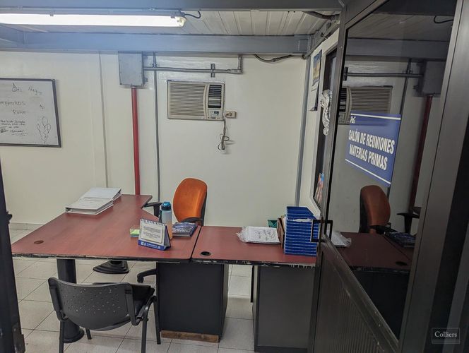 Bodega en arriendo en Campo Amor, Medellín, 964 m² · foto 6 de 16