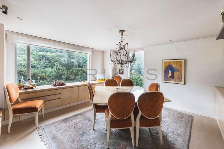 Apartamento de 2 alcobas en venta en Chico Norte, Bogotá, 210 m² · foto 4 de 14
