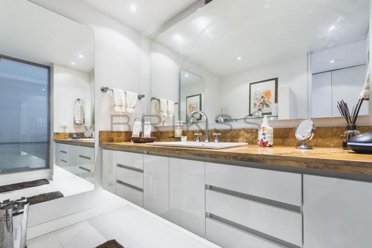 Apartamento de 2 alcobas en venta en Chico Norte, Bogotá, 210 m² · foto 13 de 14