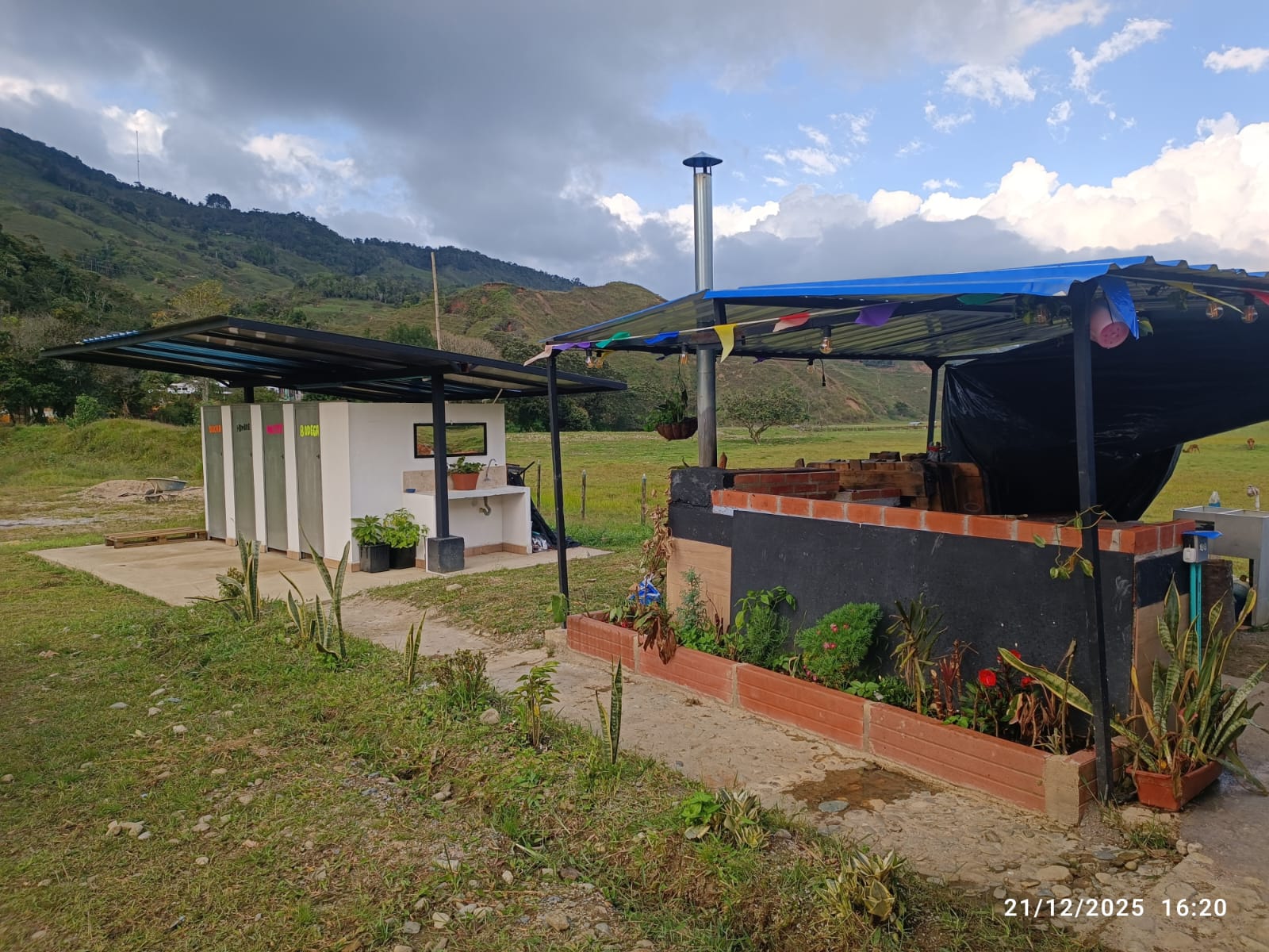 Casa Lote en venta en La ladera, Medellín 2