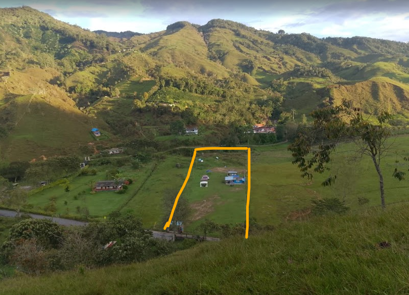 Casa Lote en venta en La ladera, Medellín 3