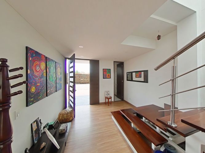 Casa de 3 alcobas en venta en Pueblo Viejo, Cota, 286 m² · foto 3 de 24