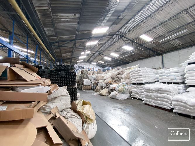 Bodega en venta en Zona Industrial No. 1, Itagüí, 1748 m² · foto 5 de 10