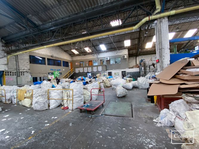Bodega en venta en Zona Industrial No. 1, Itagüí, 1748 m² · foto 10 de 10