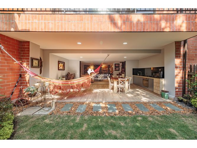 Casa de 3 alcobas en venta en Cumbres, Envigado, 300 m² · foto 6 de 24