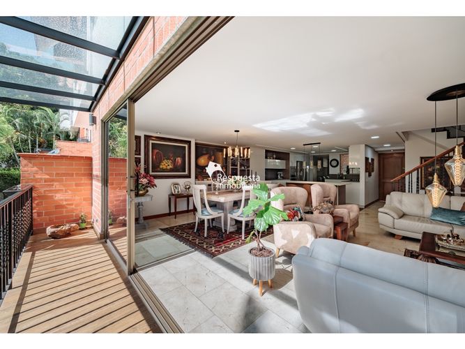 Casa de 3 alcobas en venta en Cumbres, Envigado, 300 m² · foto 17 de 24