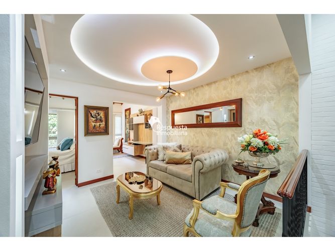 Casa de 3 alcobas en venta en Cumbres, Envigado, 300 m² · foto 23 de 24