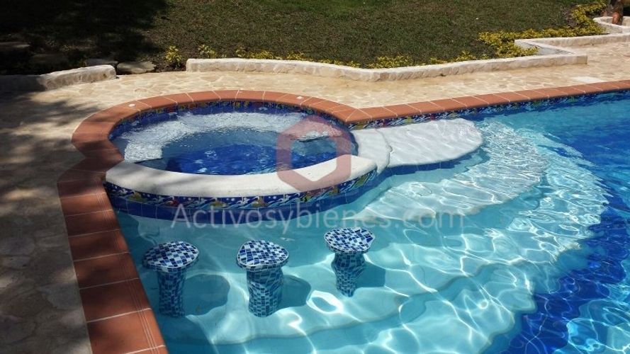 Finca en venta en Simon Bolivar Sb (Centro), Copacabana, 3000 m² · foto 14 de 24